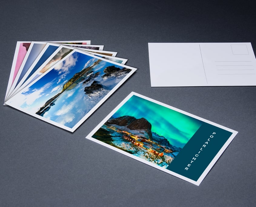 4-farbiges Postkarten Set